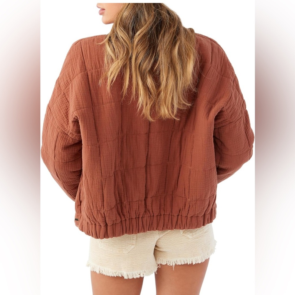 O'NEILL Women's Mabeline Oversized Quilted Jacket 
NWT size Large - Picture 3 of 5